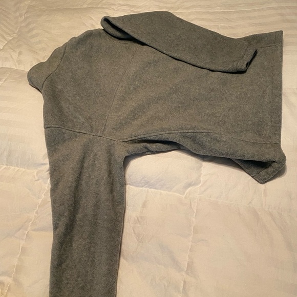 Men’s Columbia zip up sweatshirt, fleece, medium size, zip pockets, gray jacket - Picture 3 of 8